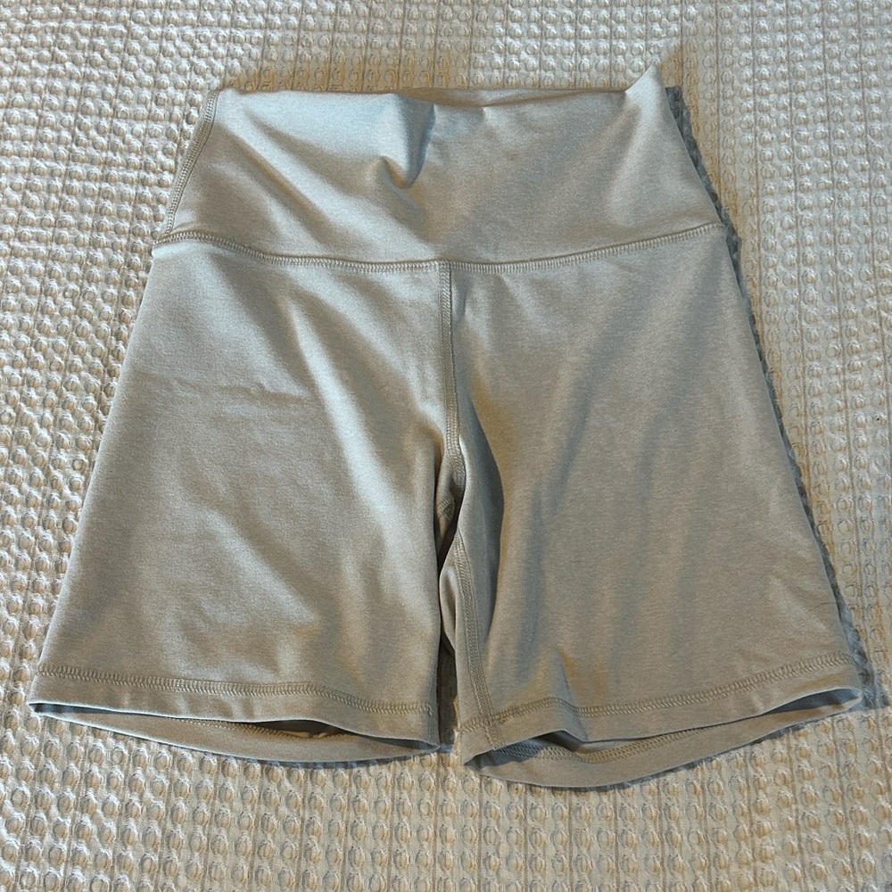 Women's Cream Shorts